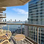 Picturesque 1Br Apartment In Nyc Balcony